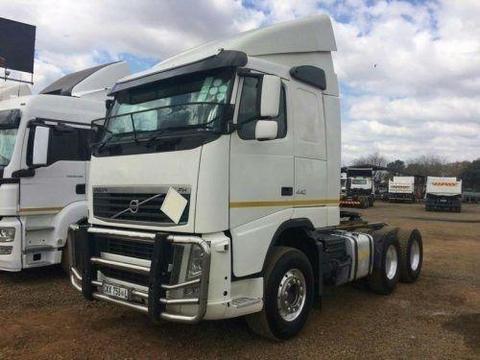 Umbuso Investment Solutions/ Trucks and Trailers