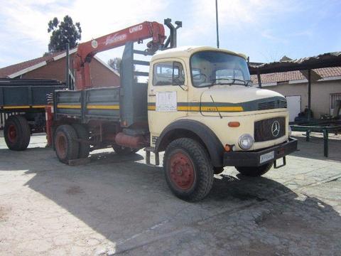 Merc 1517 4x4 with Hiab 650 Crane