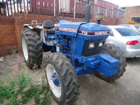 2011 FARMTRAC TRACTOR 4X4