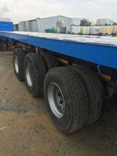 Tri axle 13,5m flat deck,SA truck bodies