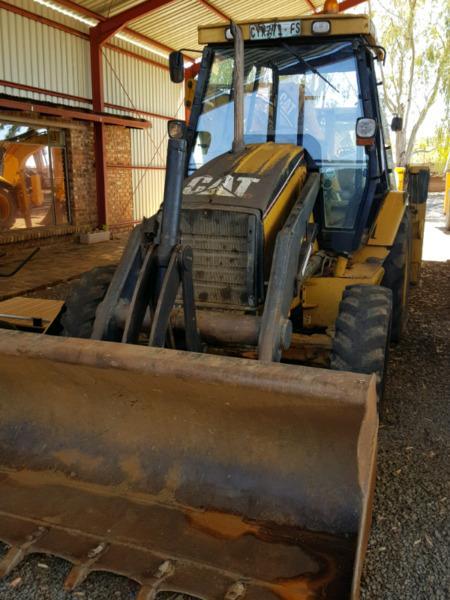 2006 Cat 424D 4wd tlb