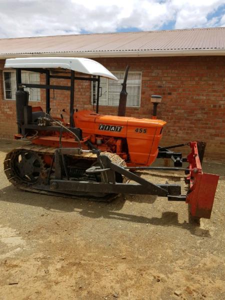FIAT 455 Crawler tractor