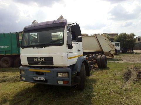 Brilliant ISUZU, NISSAN and MAN chassis cabs up for grabs!