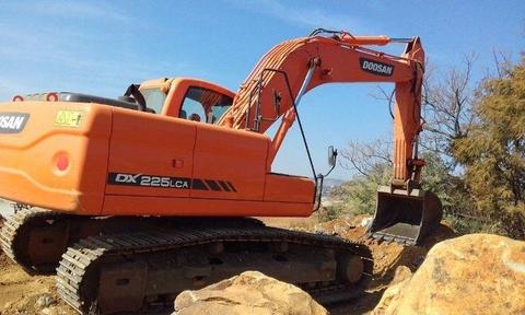 Doosan DX225LCA Excavator