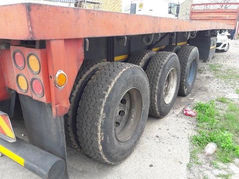 Used 1988 SA Truck Bodies 12.2m Tri Axle Trailer for sale