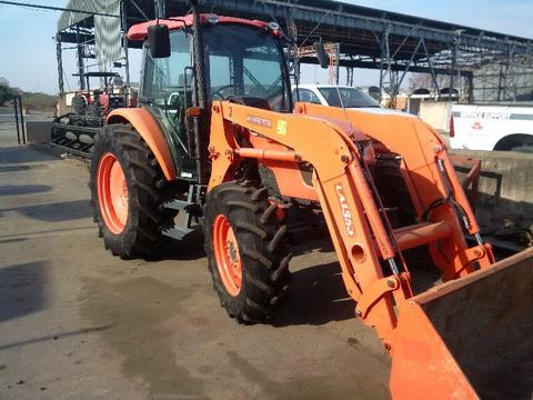 2012 KUBOTA MFWD CAB TRACTOR WITH LOADER