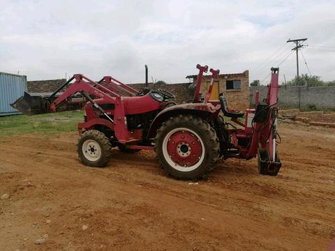 Jinma 404 4x4 Tractor (TLB)