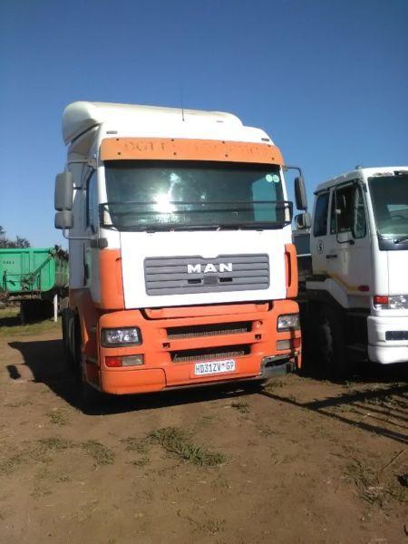 Dealer favourable price on truck tractor