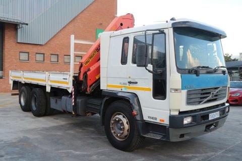 TRUCK AUCTION: WH Midrand 29 May. Horses, Tankers, Dropsides, Box Body Urgent