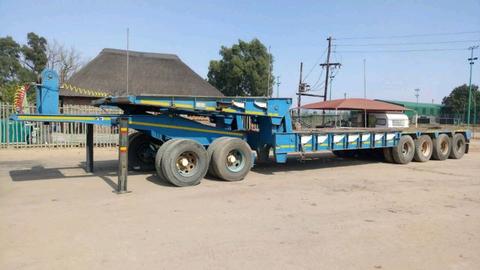 WT TRAILER 4-AXLE FOLDING GOOSENECK LOWBED + D/AXLE DOLLY R420, 000 excl
