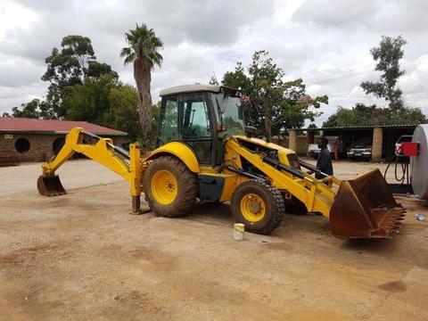 Used 2005 New Holland 4x4 TLB for sale