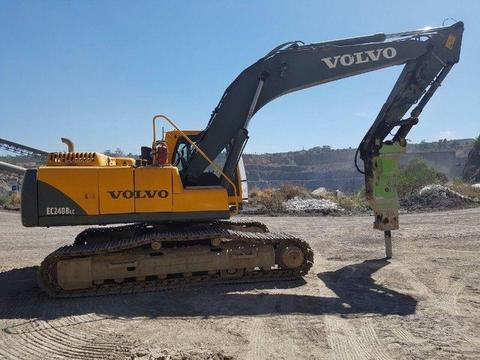 Volvo EC240B Excavator