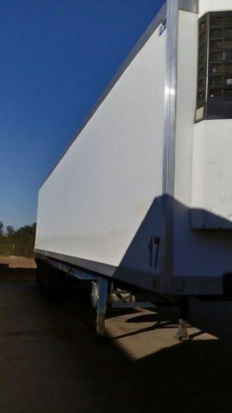 2 x Refrigerated meat trailers for delivery or storage of fresh or frozen meat