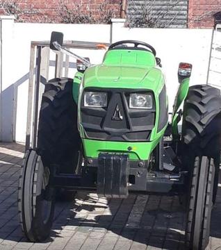 DEUTZ-FAHR Tractor