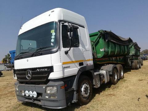 YOU WON’T BE DISAPPOINTED ON OUR LOW PRICES!!! BARGAIN ON THIS 2640 MERCEDES BENZ WITH A TRAILER!!!