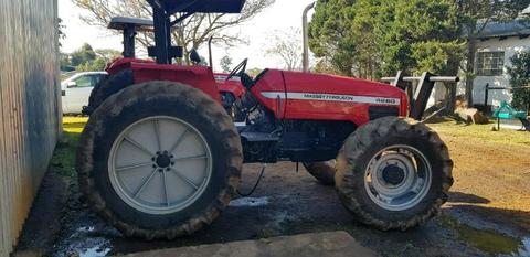 MF4260 tractor