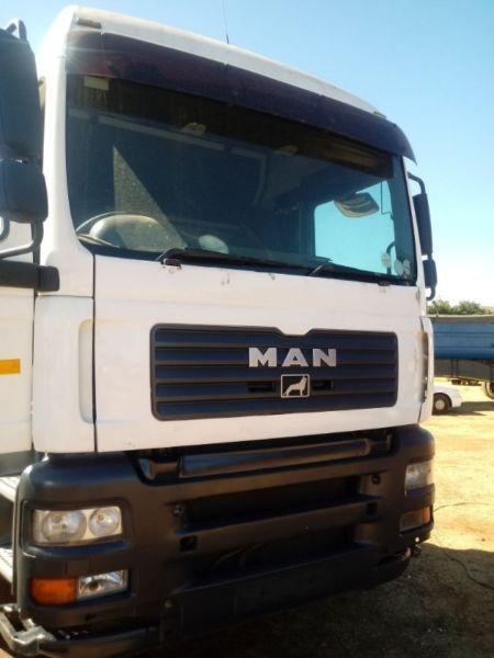 URGENTLY SALE ON TRUCKS AND TRAILERS!!