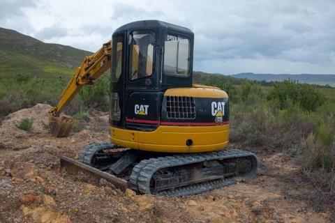 5 Ton Caterpillar MM55SR Excavator, great condition, priced to move. 4440 Hrs