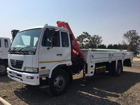 2014 NISSAN UD100 DROPSIDE WITH CRANE