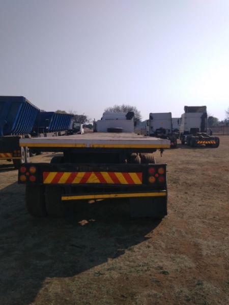 Haven of trucks and trailers in excellent working condition
