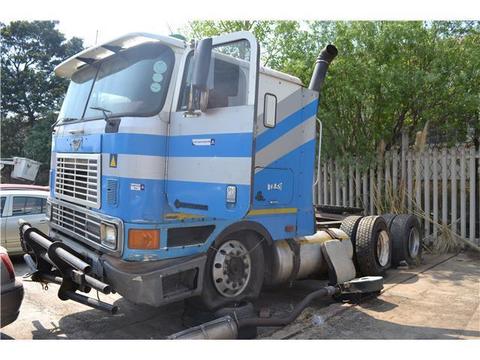 INTERNATIONAL EAGLE 9800 TRUCK - NOW STRIPPING