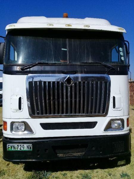 International 9800i truck for sale