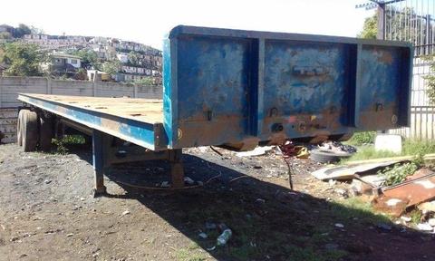 2012 two-axle trailer