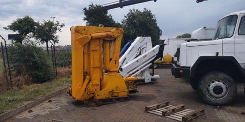 Atlas 250 (25 ton.m) crane for sale