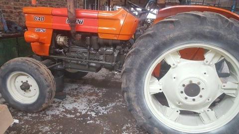 Fiat 2x4 Tractors
