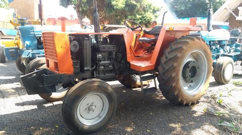 Fiat 680 Tractor with power-steering