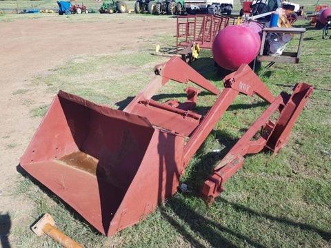 Rovic Front Loader Tractor Attachment