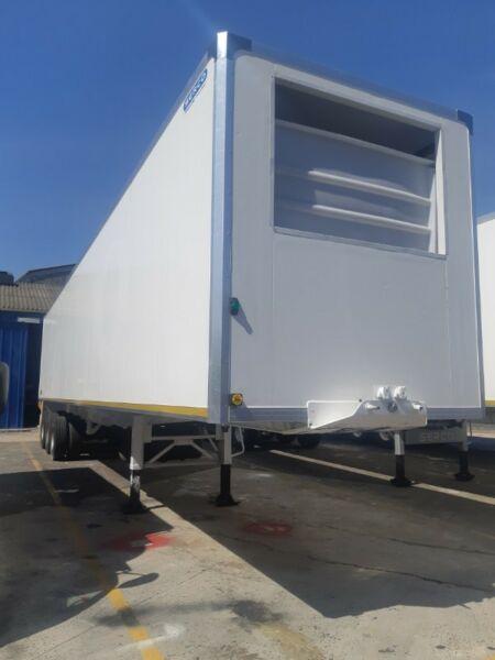 2018 Serco Tri-Axle Protec Steel Box with 2000 Trailer Chassis