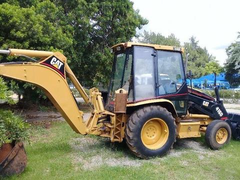CAT 4X2 TLB 1 OWNER