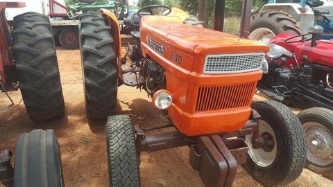 2000 FIAT 640 TRACTOR