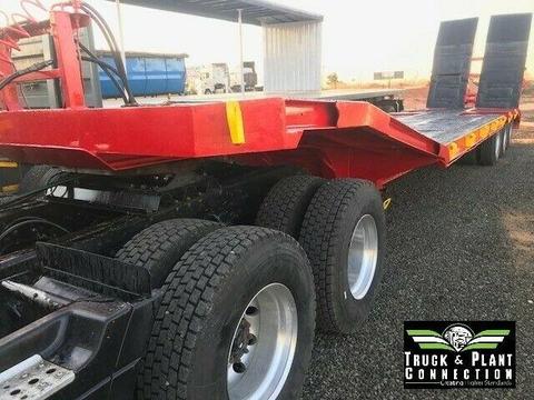(415) used 2000 SA Truck bodies Lowbed Trailer for sale 