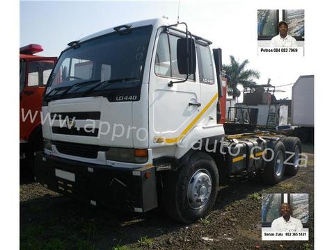 2006 Nissan UD440 - 17ton Truck Tractor - used truck for sale 