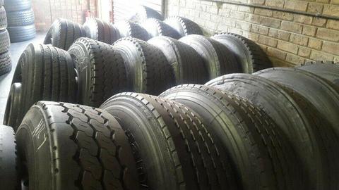 315 AND 12R BRANDNEW,SECOND HAND AND RETREADED TRUCK TYRES FOR SALE 