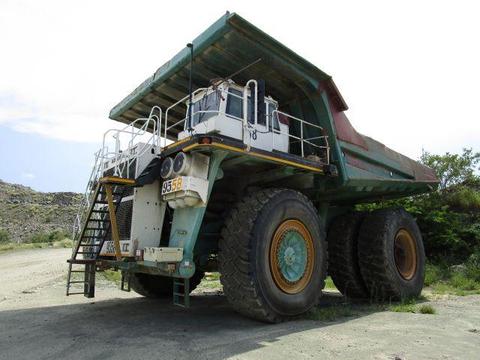 Komatsu 730E Rigid Dump Truck 
