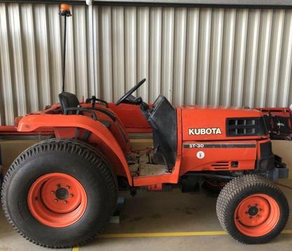 Kubota ST30 Compact Tractor 